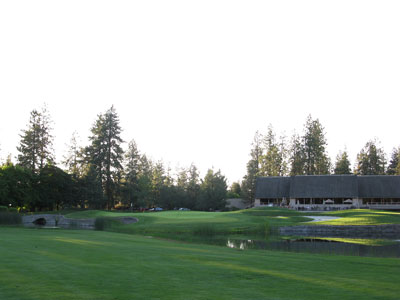 The storied clubhouse rests behind the 18th green at Manito