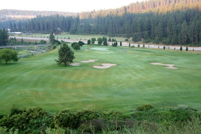 It takes about 10 minutes to get to your opening shot after winding down the hill of this elevated tee box