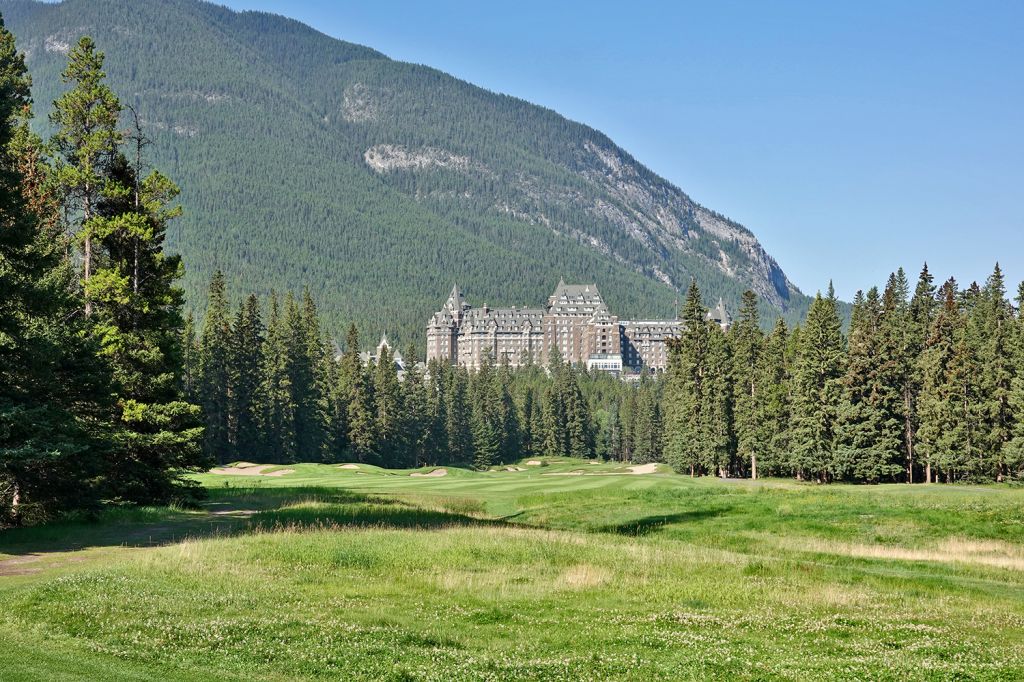 Fairmont Banff Springs Golf Course (Banff Alberta) GolfCourseGurus