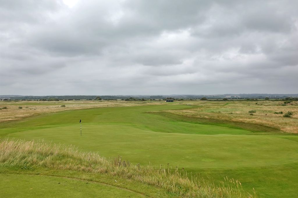 Royal Cinque Ports Golf Club (Deal, Kent) | GolfCourseGurus