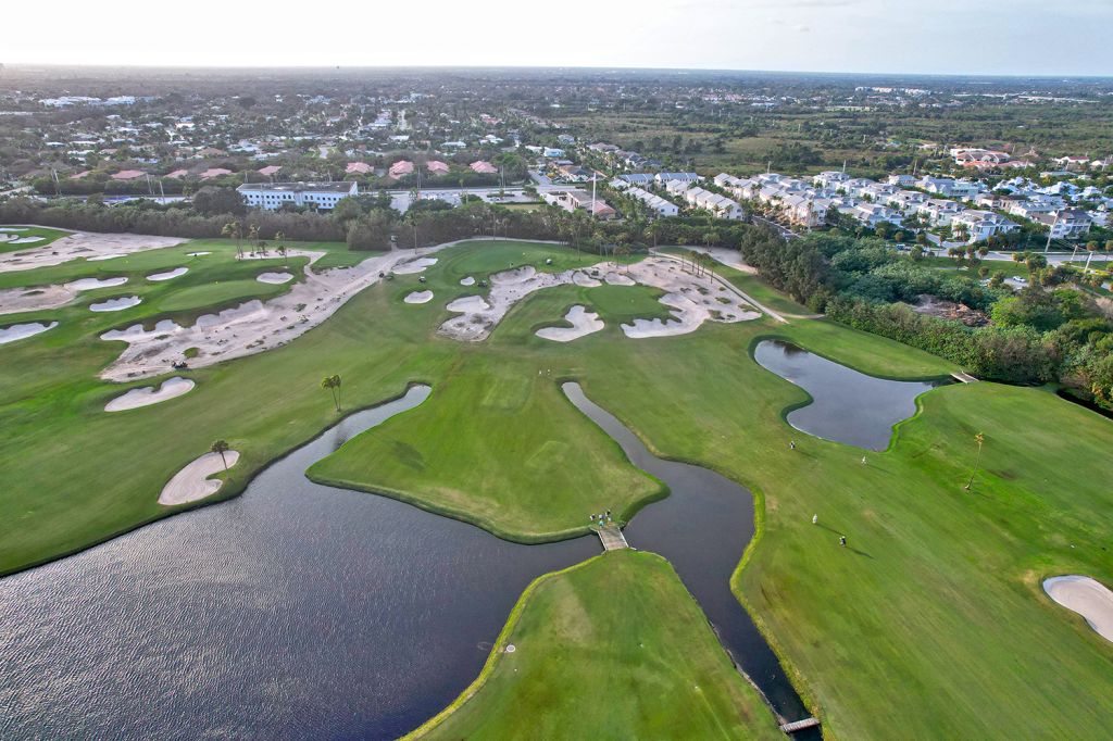 Seminole Golf Club (Juno Beach, Florida) | GolfCourseGurus