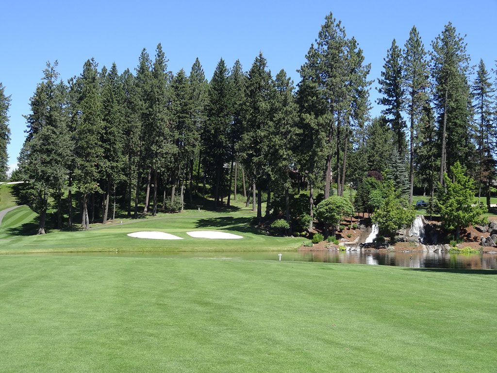 Avondale Golf Club, Hayden, Idaho Golf course information and reviews.