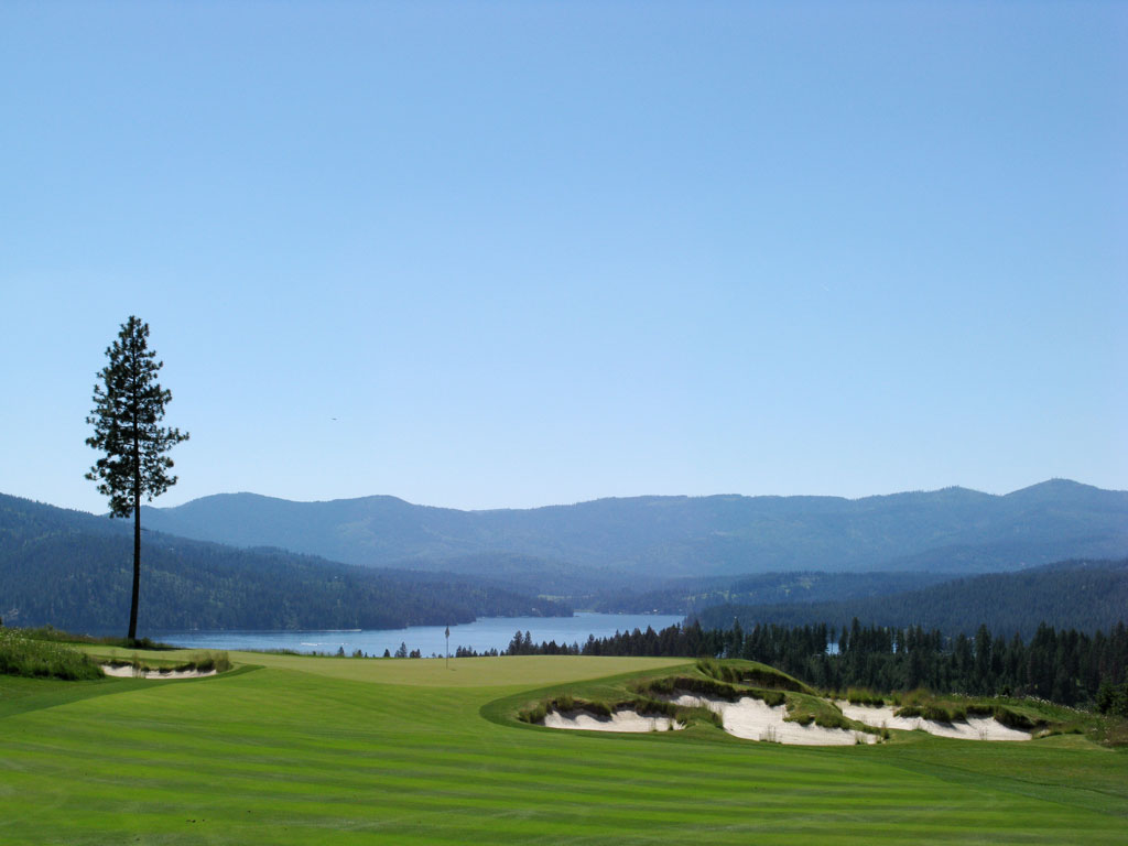 Stunning Lake Coeur d'Alene behind the 15th green