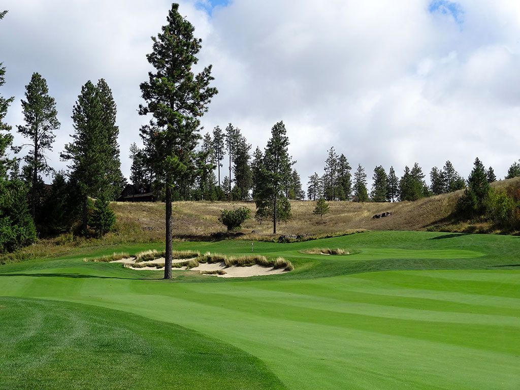 16th Hole at Gozzer Ranch Golf and Lake Club (501 Yard Par 5)