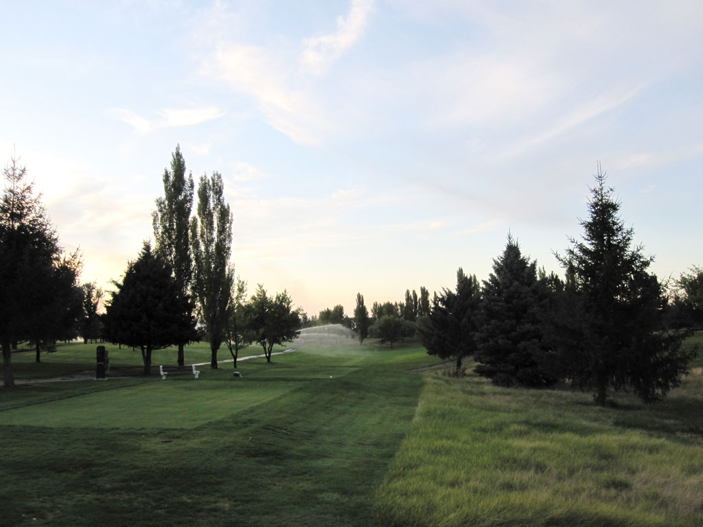 17th Hole at Scotch Pines Golf Course (392 Yard Par 4)