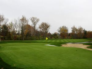 Sycamore Hills 18th Back