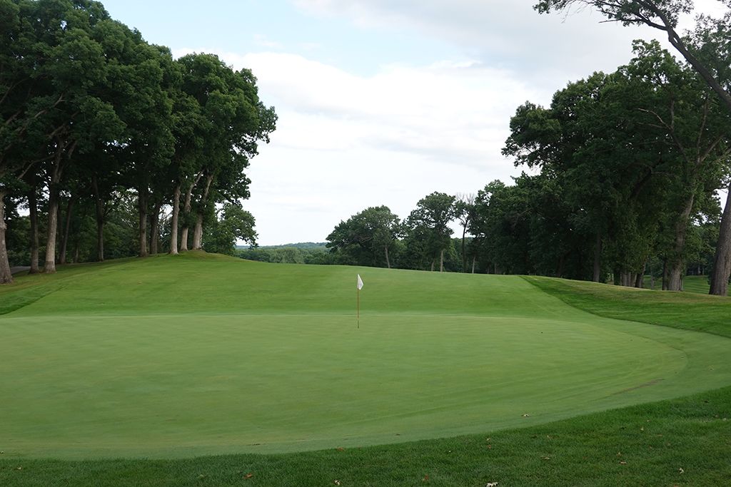 The Cedar Rapids Country Club (Cedar Rapids, Iowa) | GolfCourseGurus