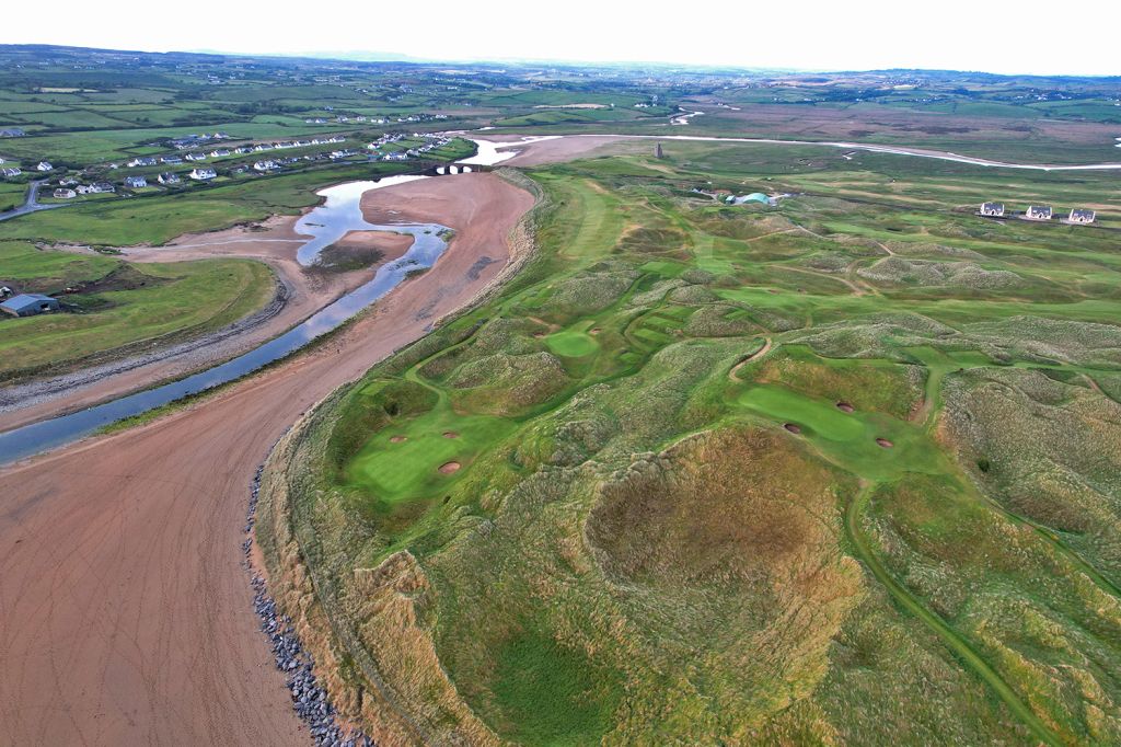 Lahinch Golf Club — approach view