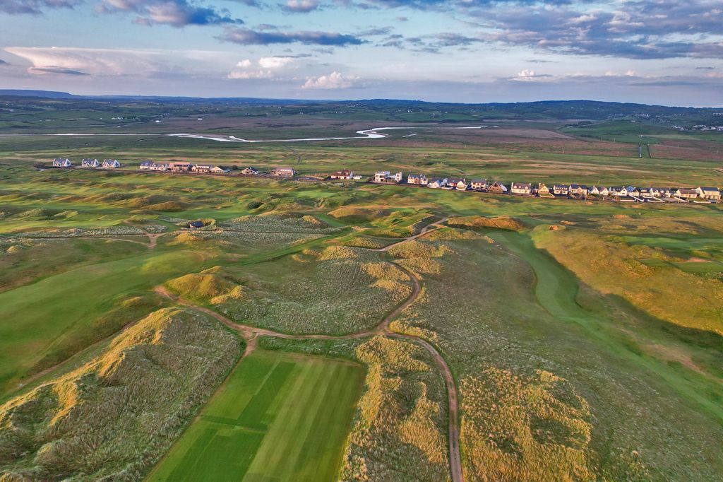 Lahinch Golf Club — coastal view