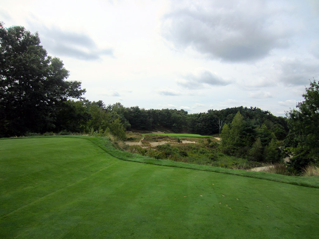 6th Hole at Boston Golf Club (159 Yard Par 3)