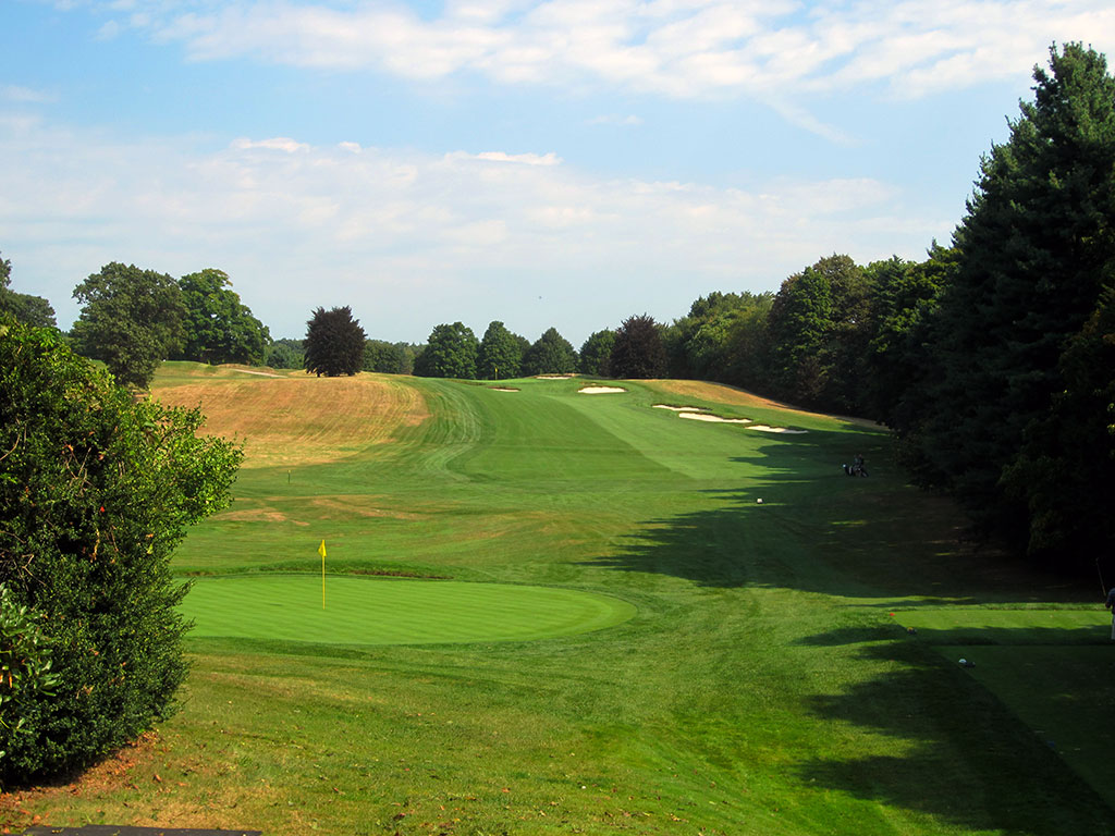 6th Hole at The Country Club (Brookline) (334 Yard Par 4)