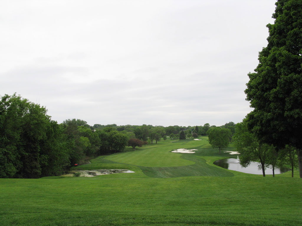 1st Hole at North Oaks Golf Club (525 Yard Par 5)