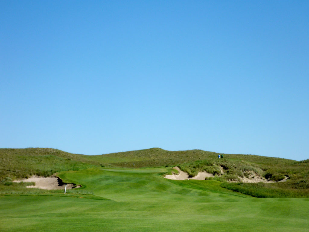 1st Hole at Sand Hills Golf Club (549 Yard Par 5)