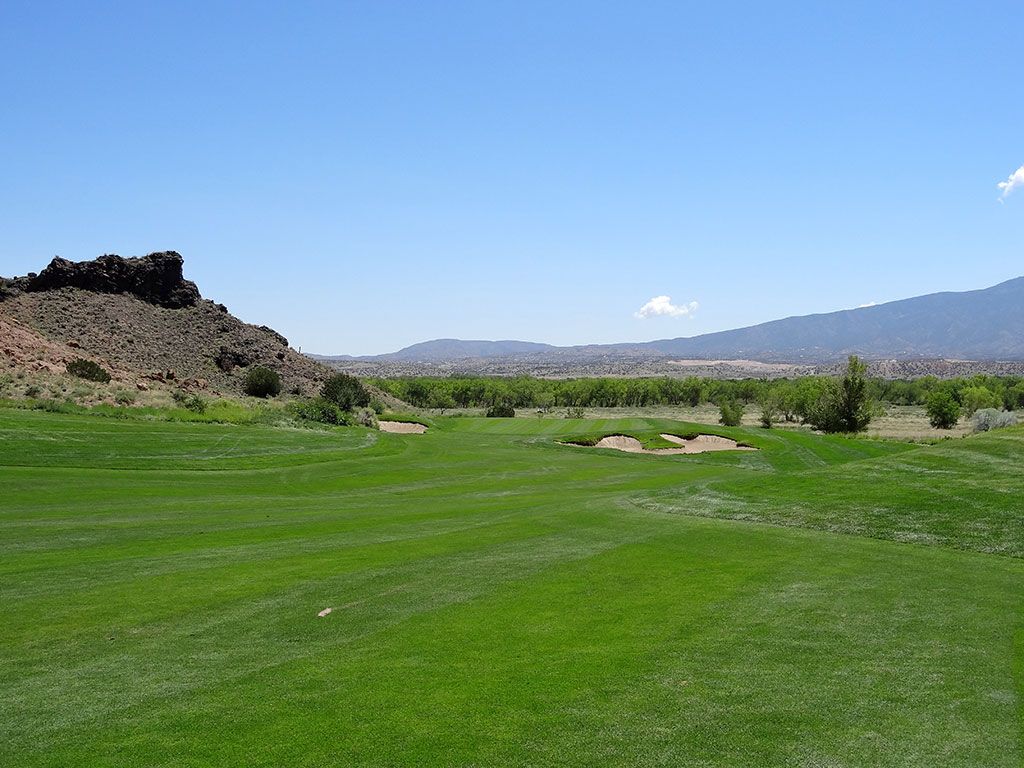 16th Hole at Twin Warriors Golf Club (648 Yard Par 5)