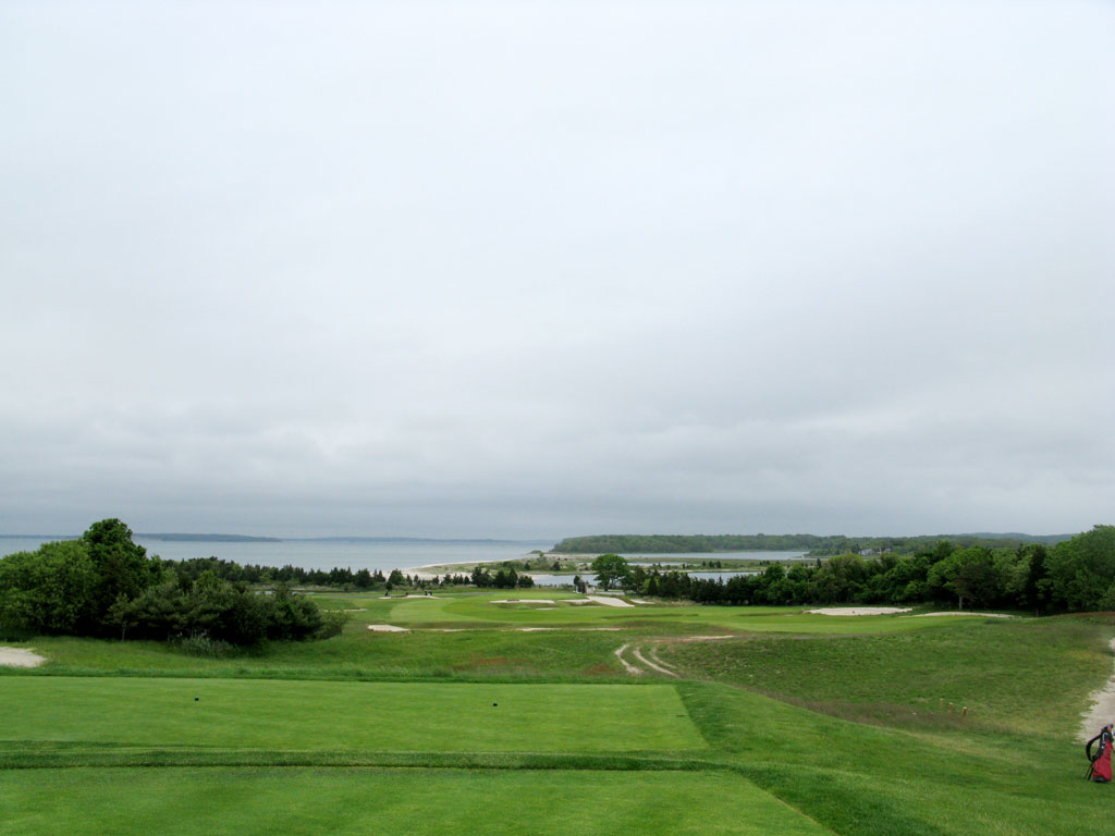 17th Hole at National Golf Links of America (375 Yard Par 4)