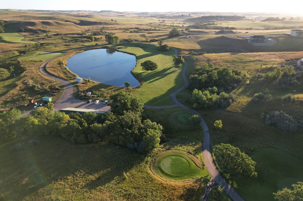 Hawktree Golf Club (Bismarck North Dakota) GolfCourseGurus