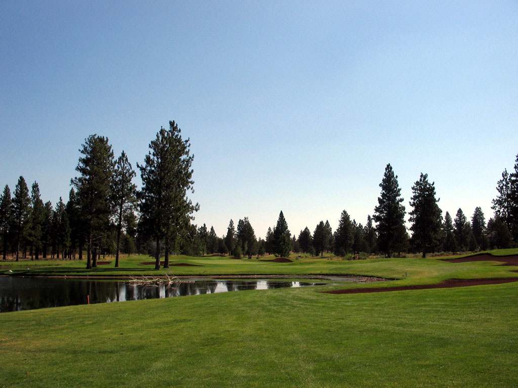 11th Hole at Aspen Lakes Golf Course (450 Yard Par 4)