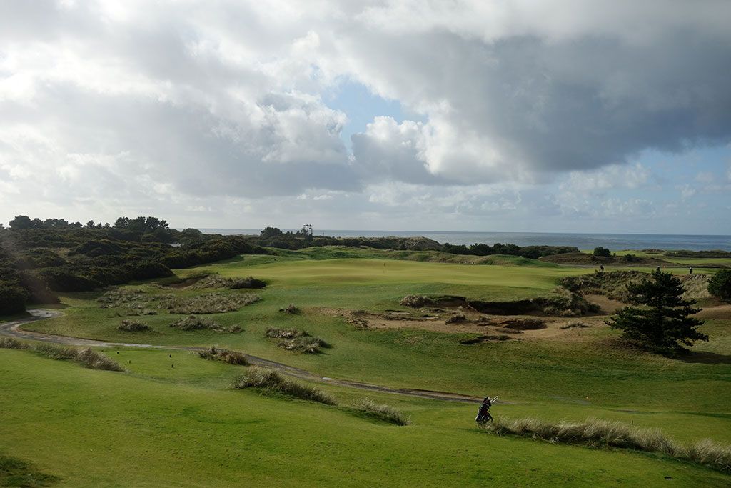 Example of a large undulated green - 5th Hole at Old Macdonald