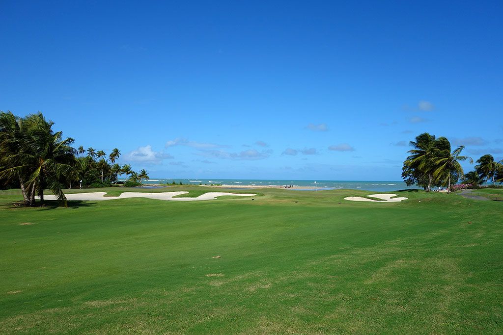 12th Hole at Coco Beach Golf and CC (Championship) (465 Yard Par 4)