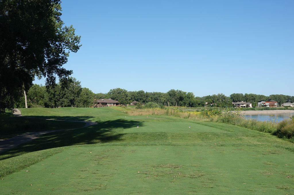 Dakota Dunes Country Club (Dakota Dunes, South Dakota) | GolfCourseGurus