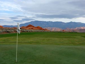 Sand Hollow 4th Back 2017