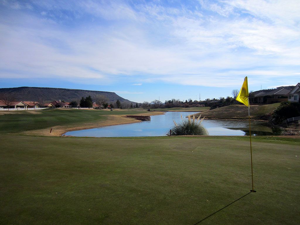 Pointe 7th Hole at Sunbrook Golf Course (502 Yard Par 5)