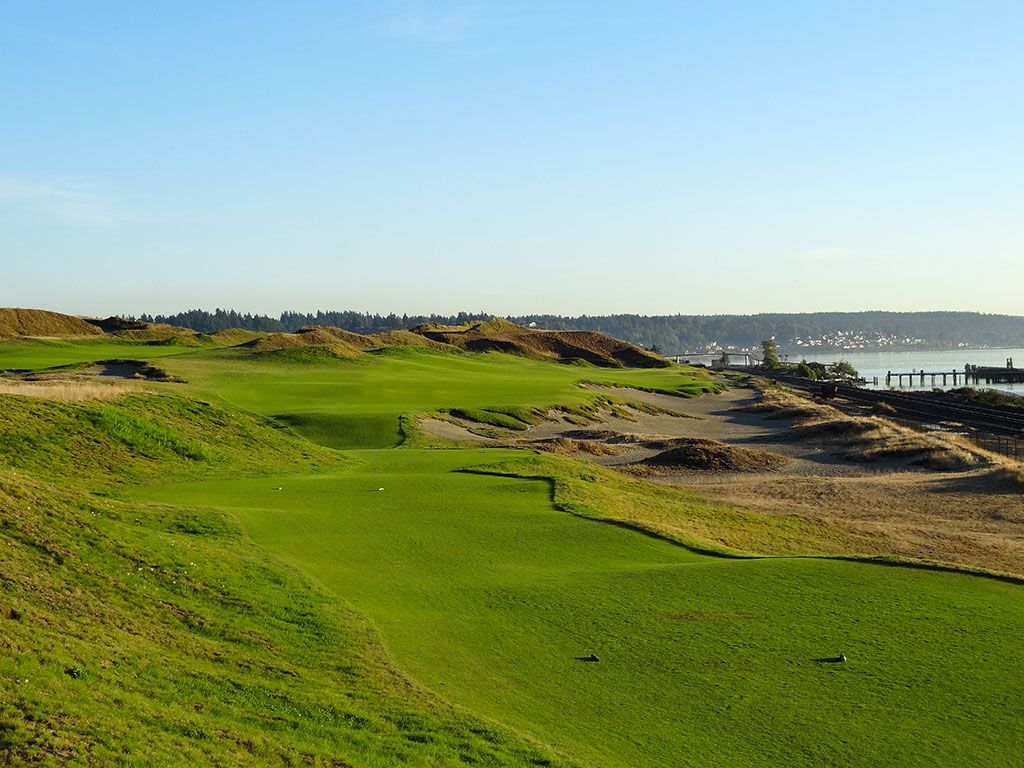 16th Hole at Chambers Bay Golf Club (425/396 Yard Par 4)