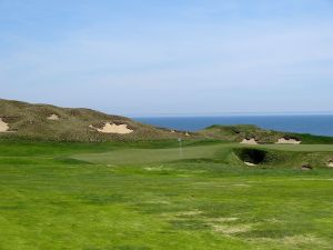 Whistling Straits (Straits) 6th Approach